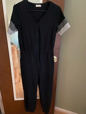 Roolee Black Top with Clean Label Detail